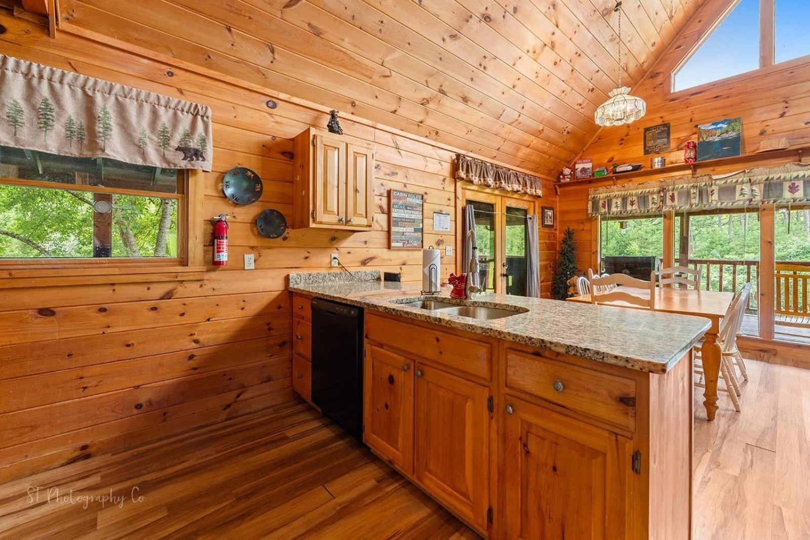 Hibernation Station Cabin Sevierville Exteriér fotografie